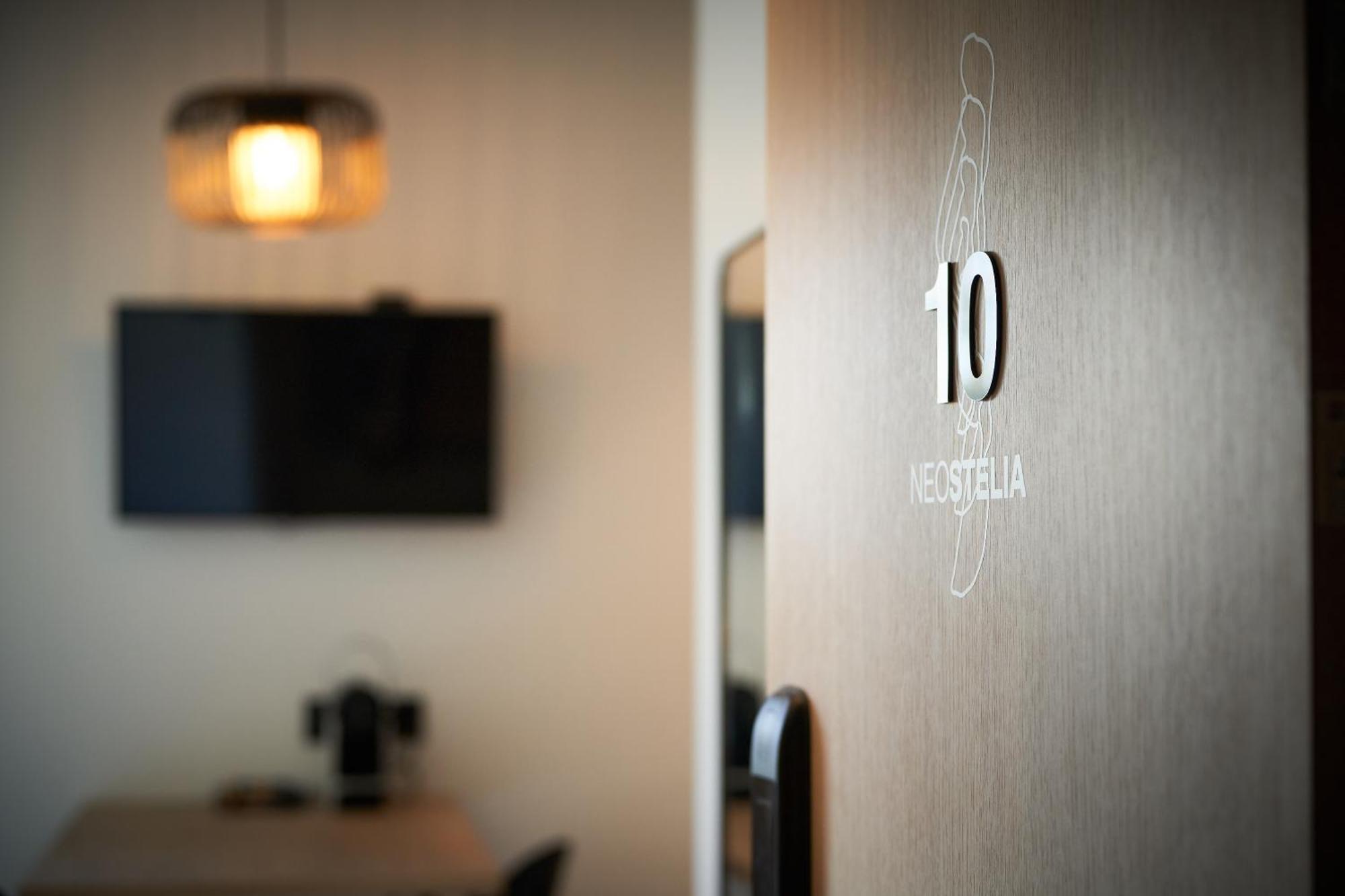 Appart Hotel Neostelia Annecy Luaran gambar