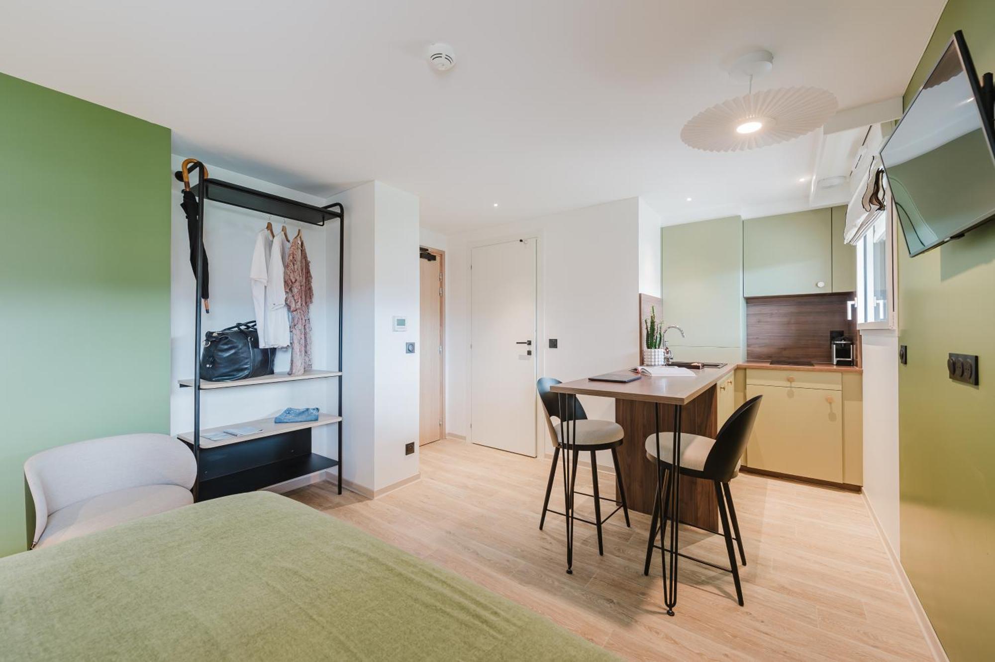 Appart Hotel Neostelia Annecy Luaran gambar