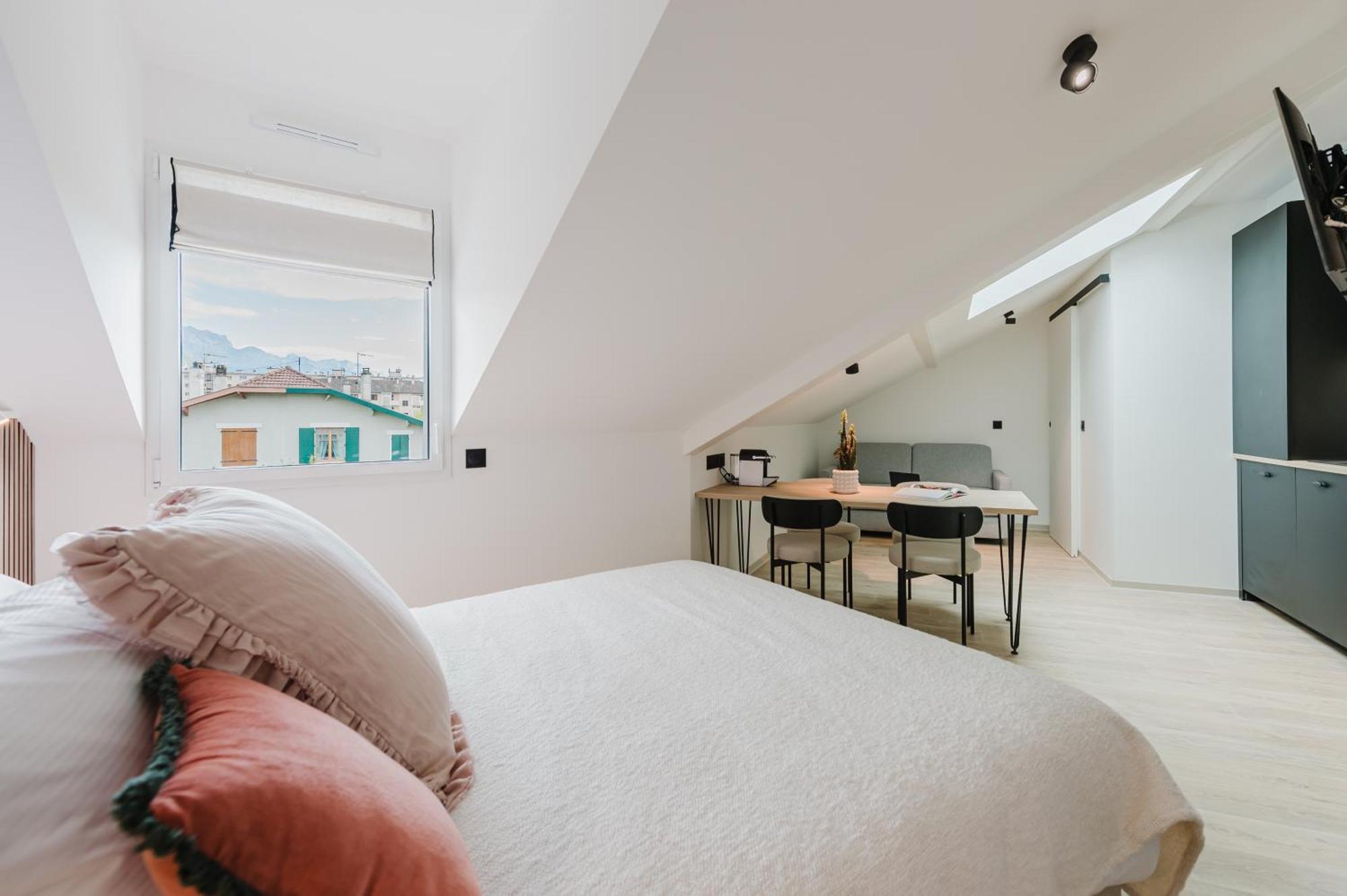 Appart Hotel Neostelia Annecy Luaran gambar
