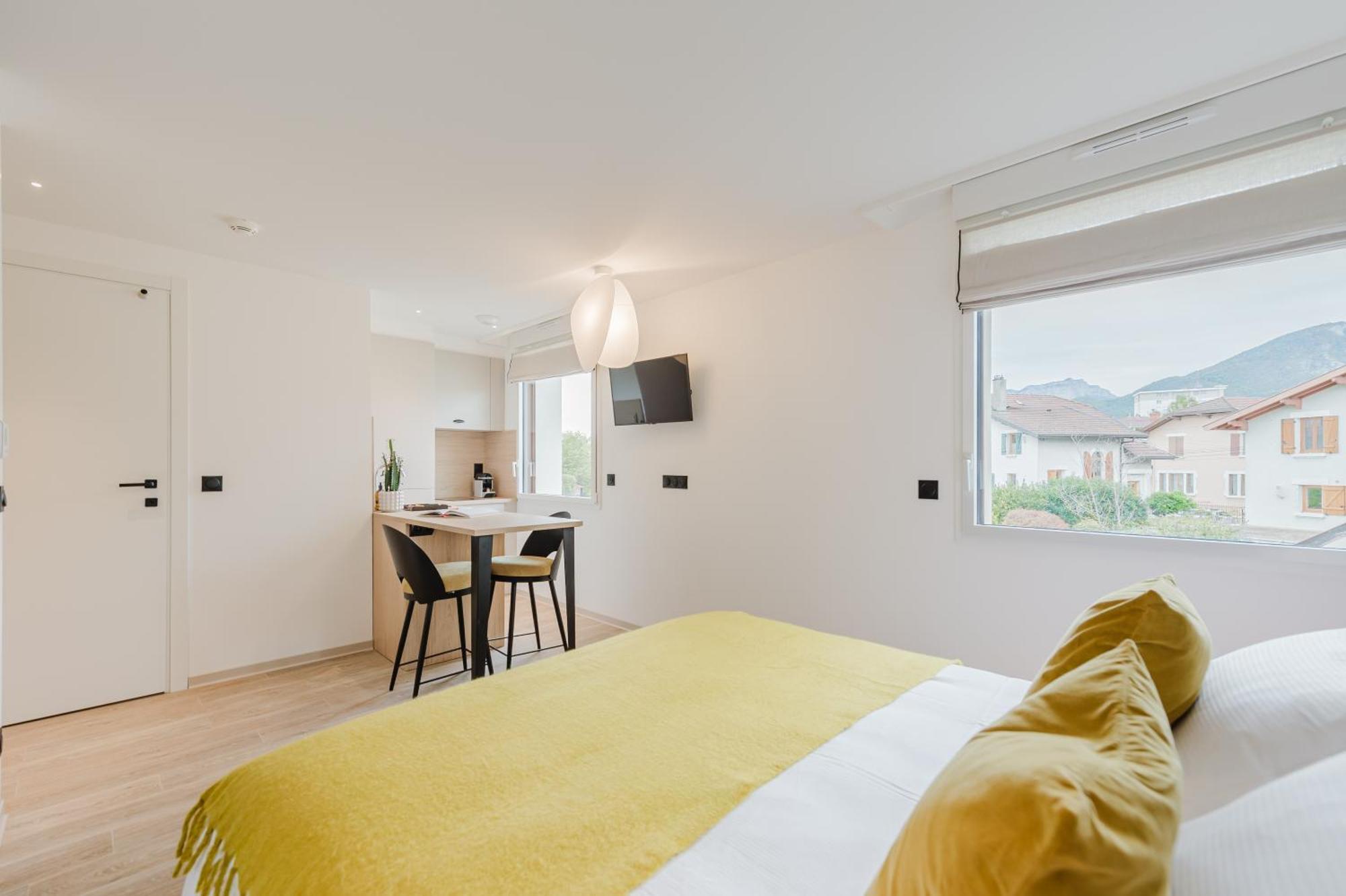 Appart Hotel Neostelia Annecy Luaran gambar