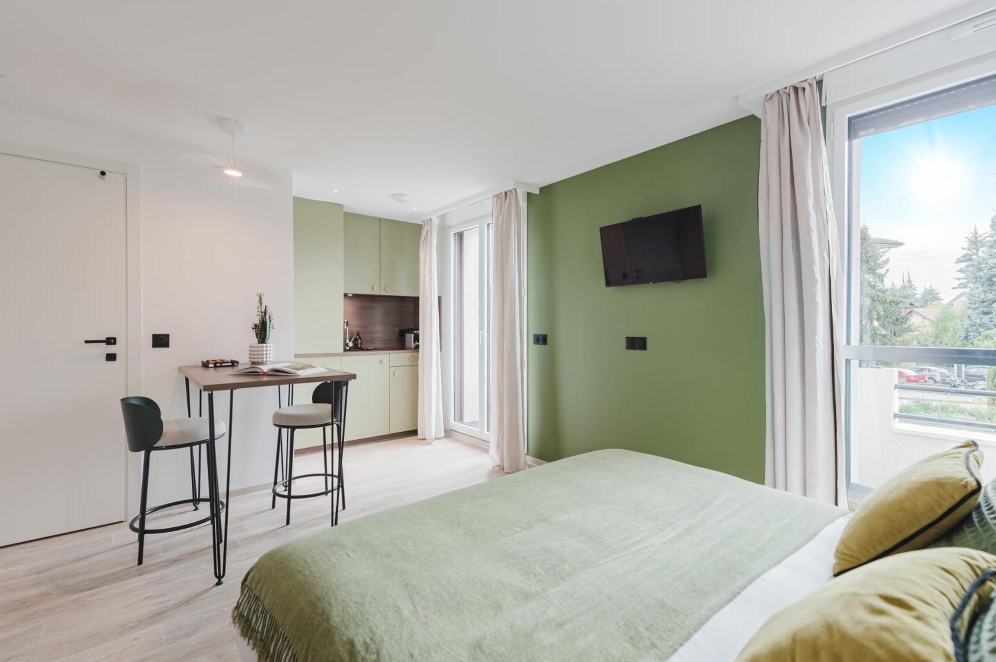 Appart Hotel Neostelia Annecy Luaran gambar