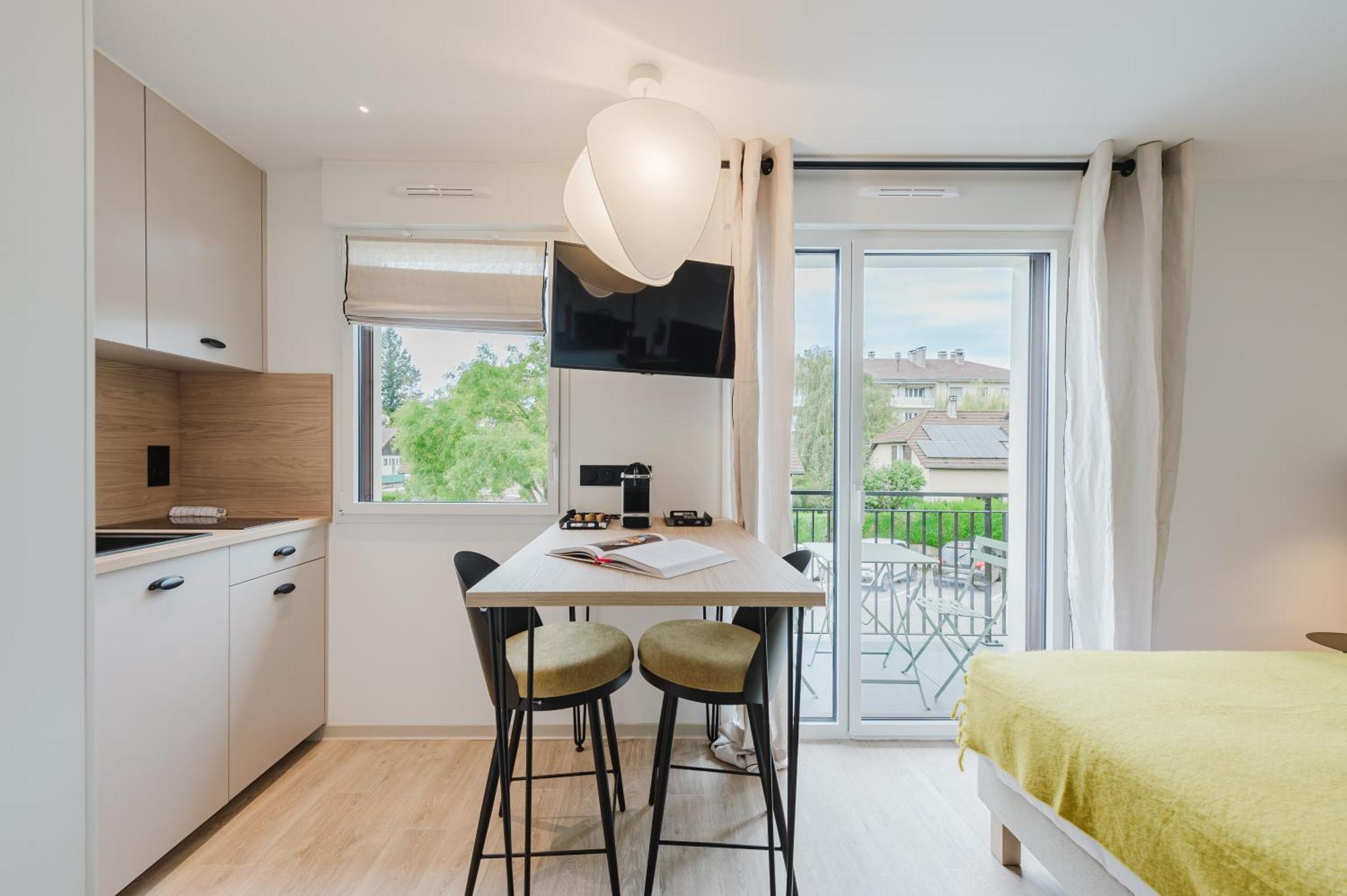 Appart Hotel Neostelia Annecy Luaran gambar