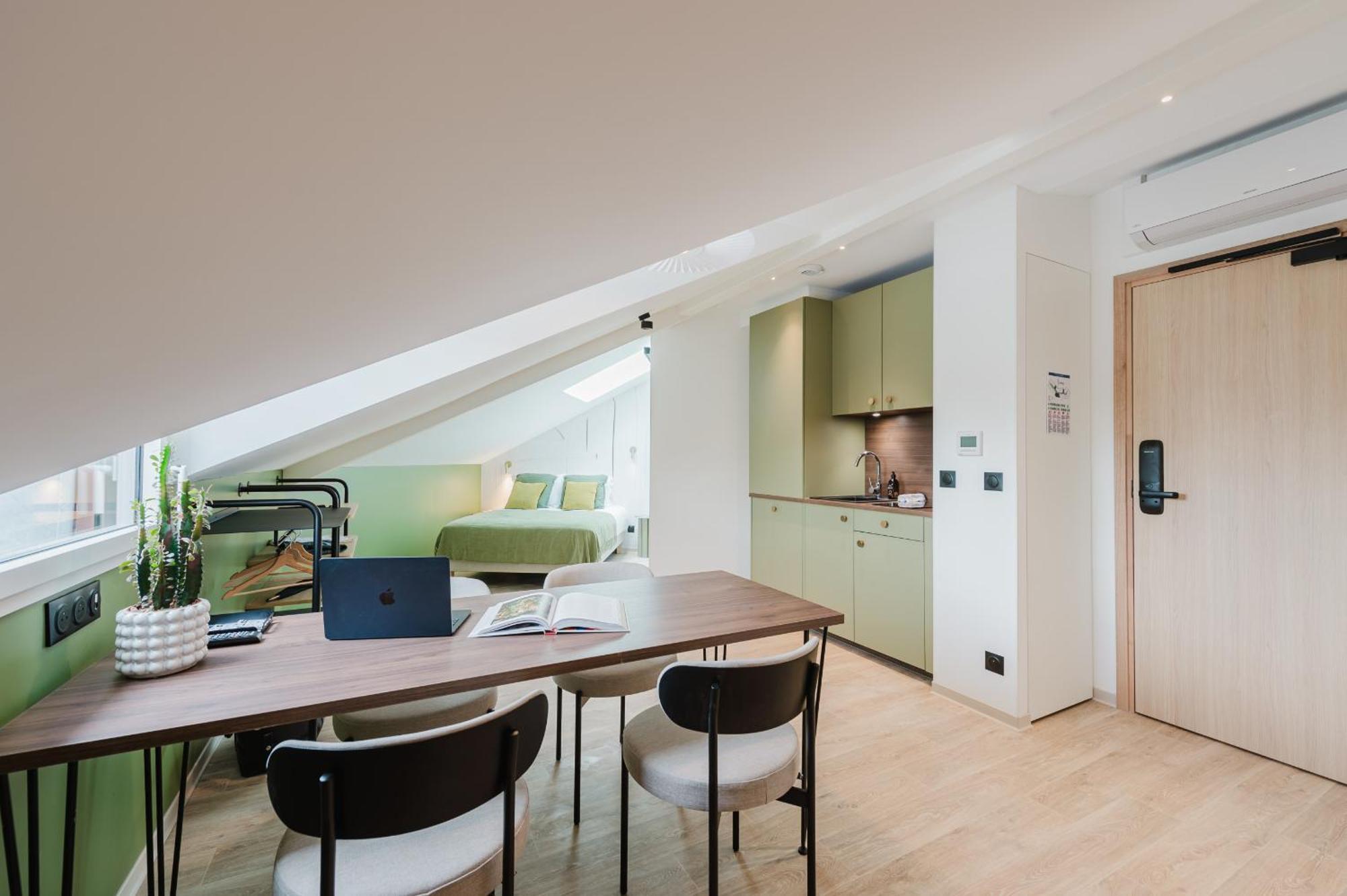 Appart Hotel Neostelia Annecy Luaran gambar